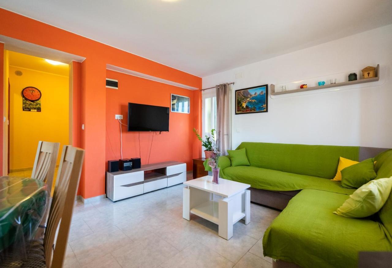 Вилла Olive'S Garden House Вела-Лука Экстерьер фото