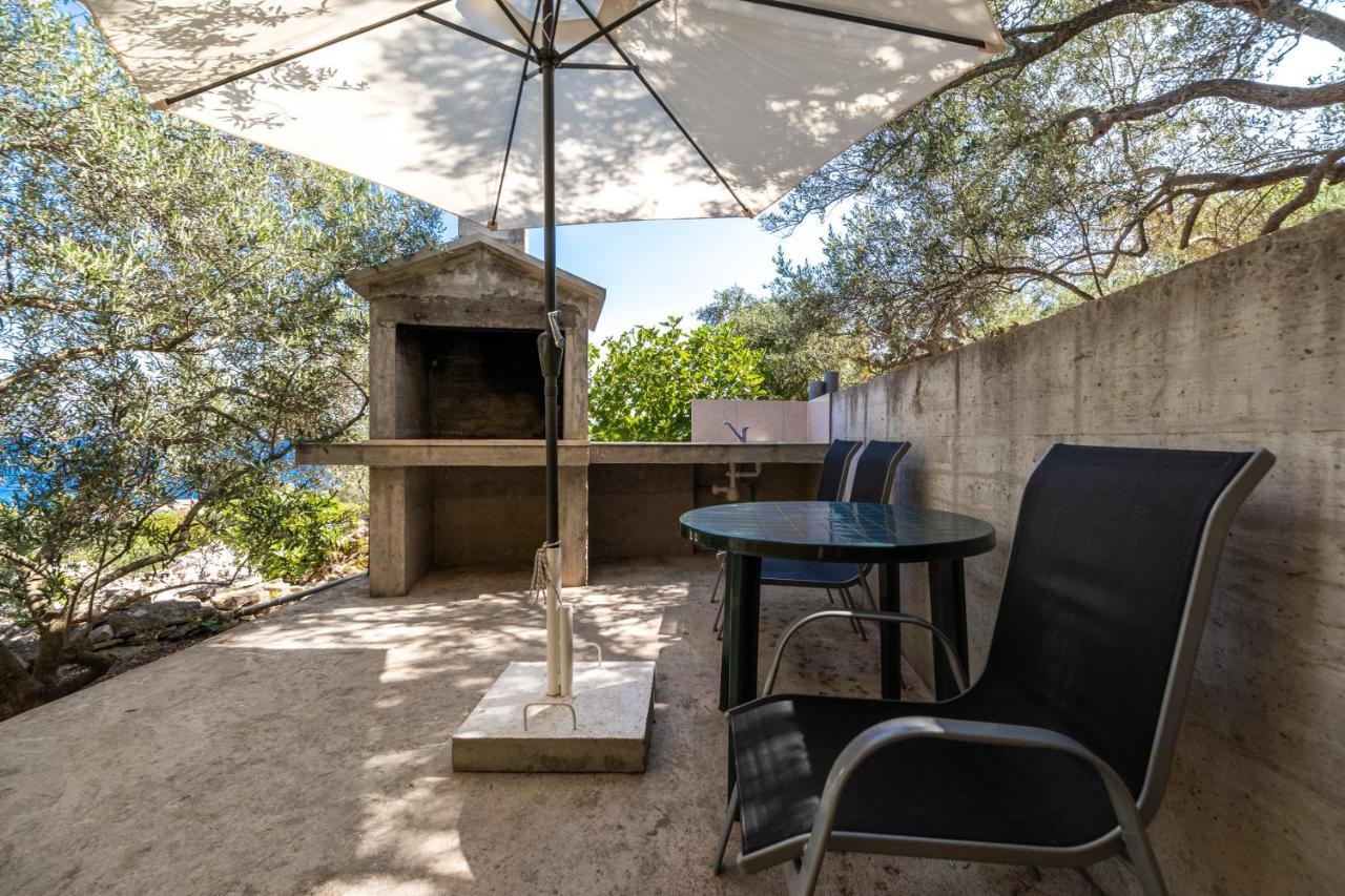 Вилла Olive'S Garden House Вела-Лука Экстерьер фото